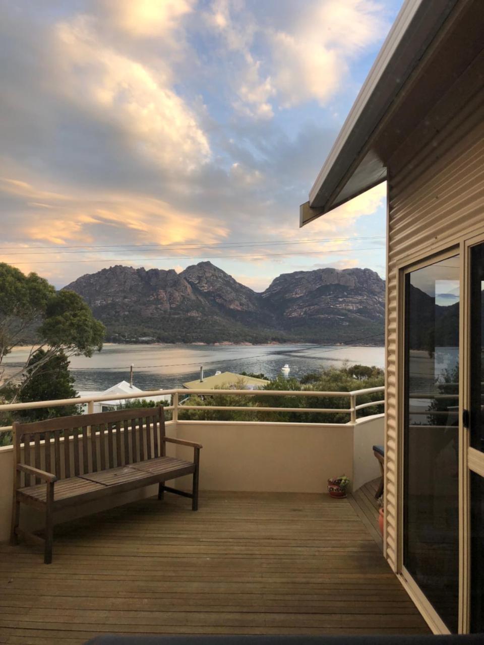 Freycinet Beach House كولز باي المظهر الخارجي الصورة